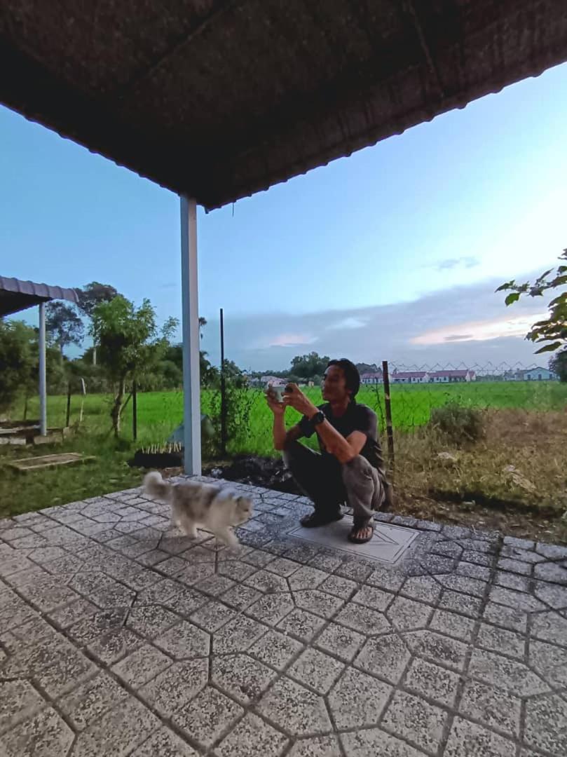 Ebnur Homestay アラウ エクステリア 写真