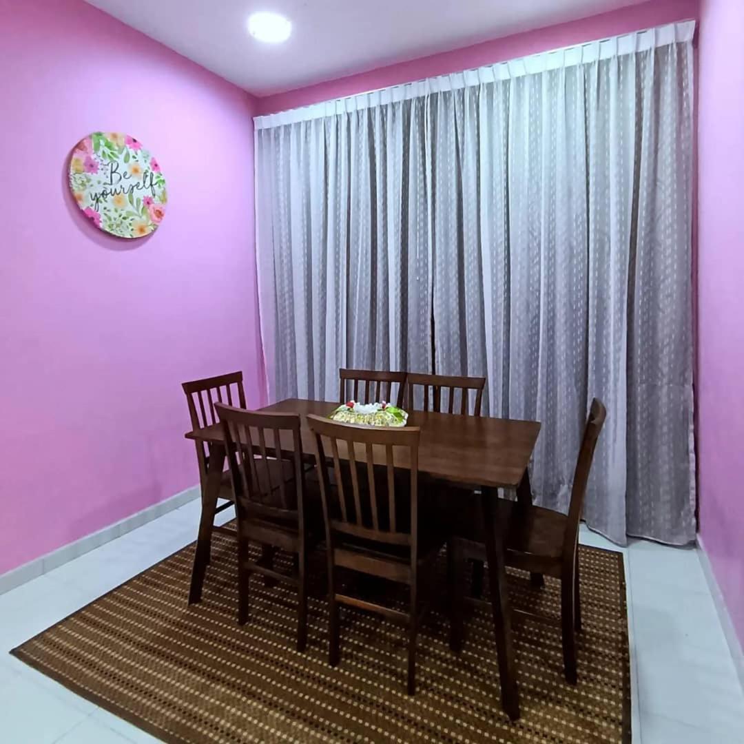 Ebnur Homestay アラウ エクステリア 写真